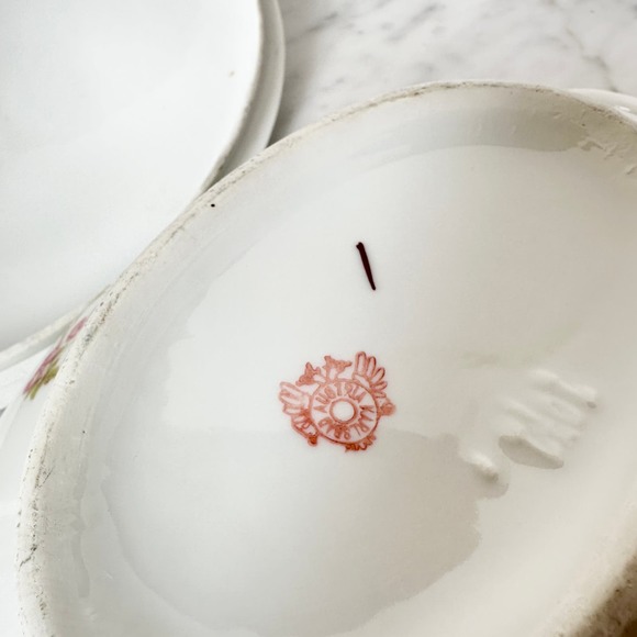 Antique Victoria Austria Serving Bowl 10" Oval Covered Fine China Floral - Picture 12 of 12